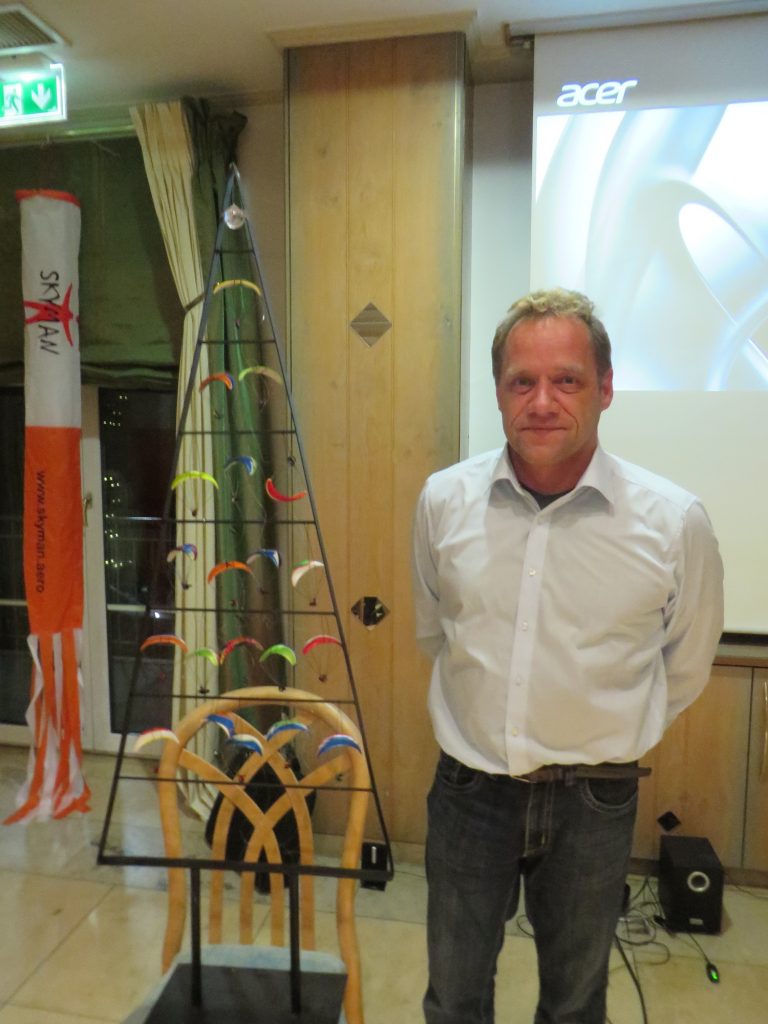 thomas-und-die-gleitschirme