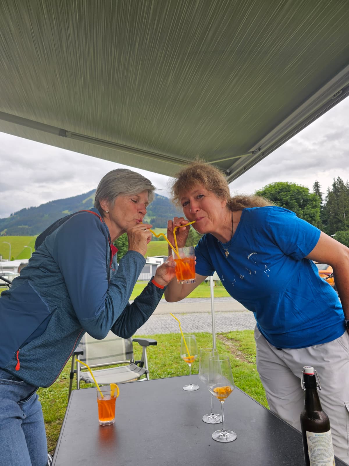 Aperolrunde am Campingplatz
